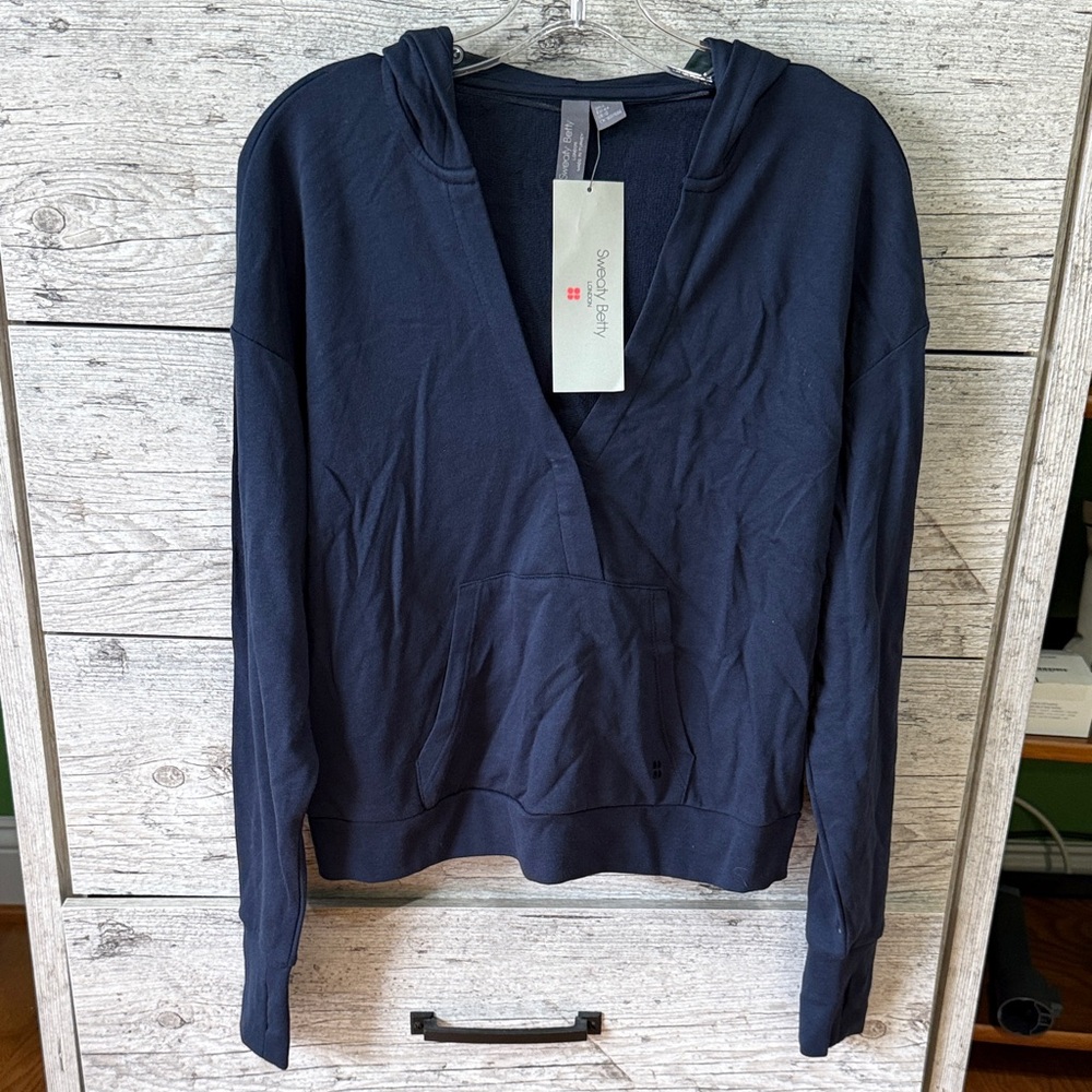 SALE🌼Sweaty Betty V-Neck Cropped Hoodie -